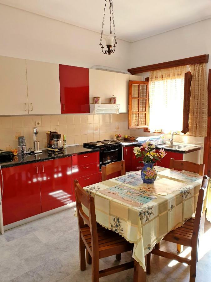 Myrto'S Apartment No15 Loutra Oreas Elenis Zewnętrze zdjęcie